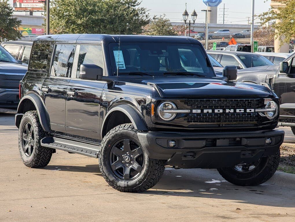 2025 Ford Bronco Outer Banks 4-Door 4WD