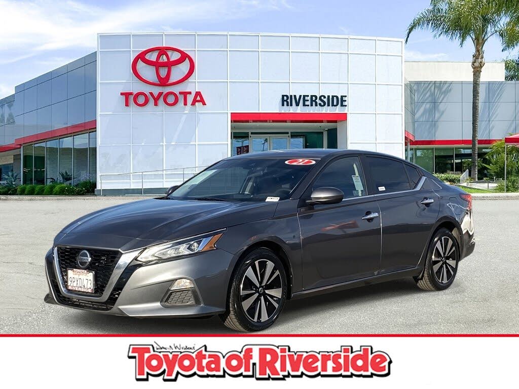 2021 Nissan Altima 2.5 SV FWD