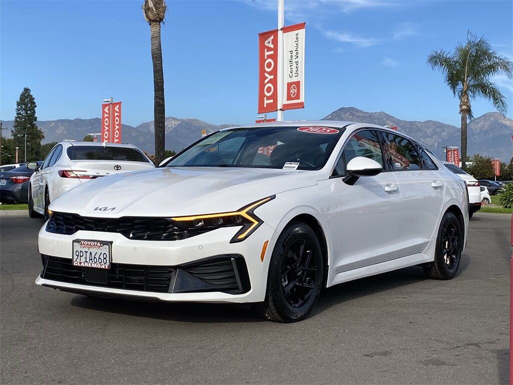 2025 Kia K5 LXS FWD