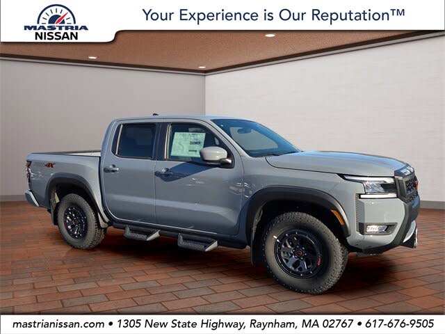2025 Nissan Frontier PRO-4X Crew Cab 4WD