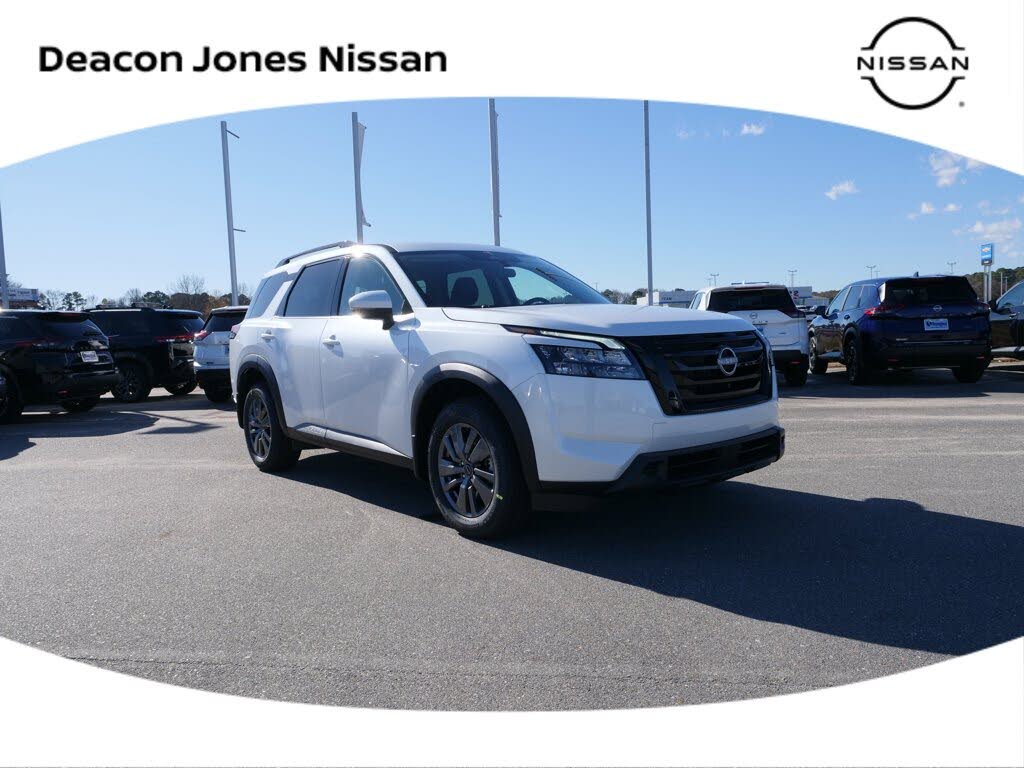 2025 Nissan Pathfinder SV 4WD
