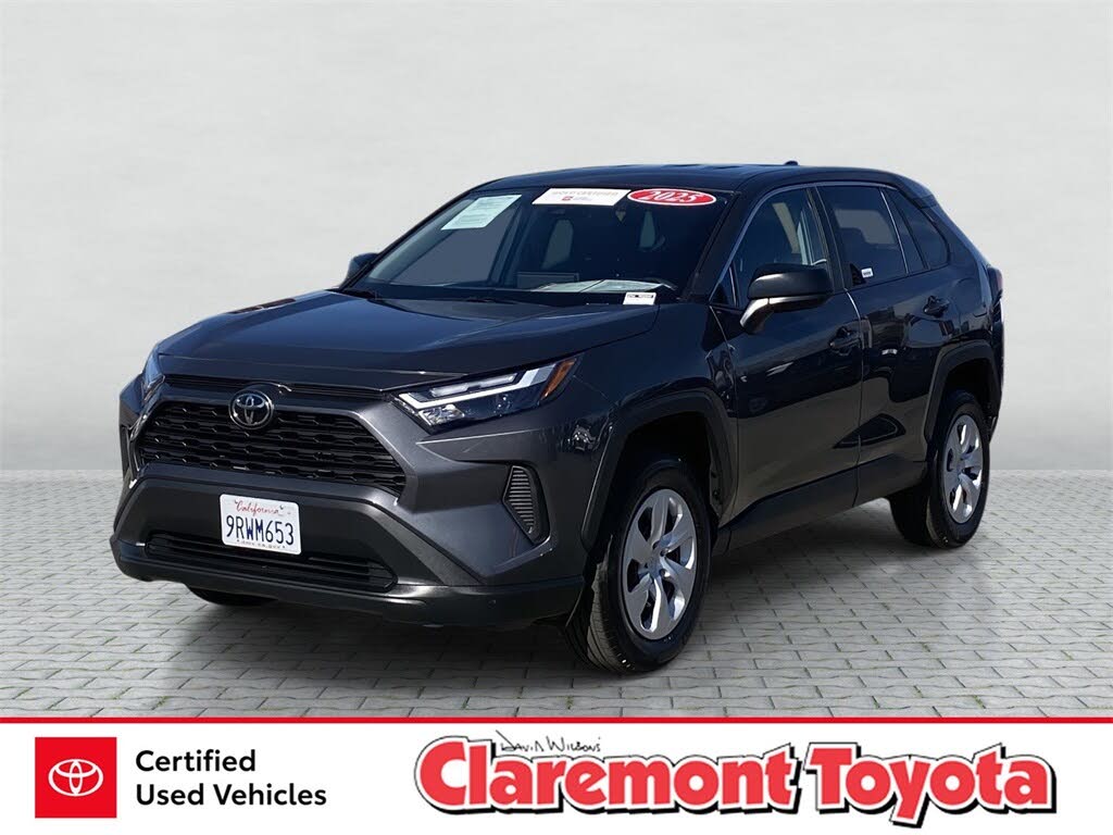 2025 Toyota RAV4 LE AWD