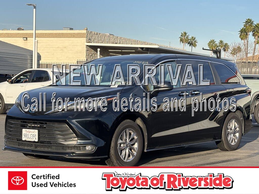 2025 Toyota Sienna XLE 7-Passenger FWD