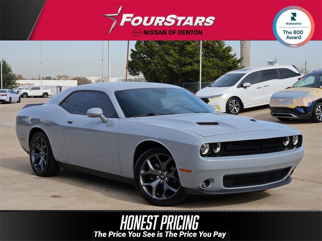 2020 Dodge Challenger SXT RWD