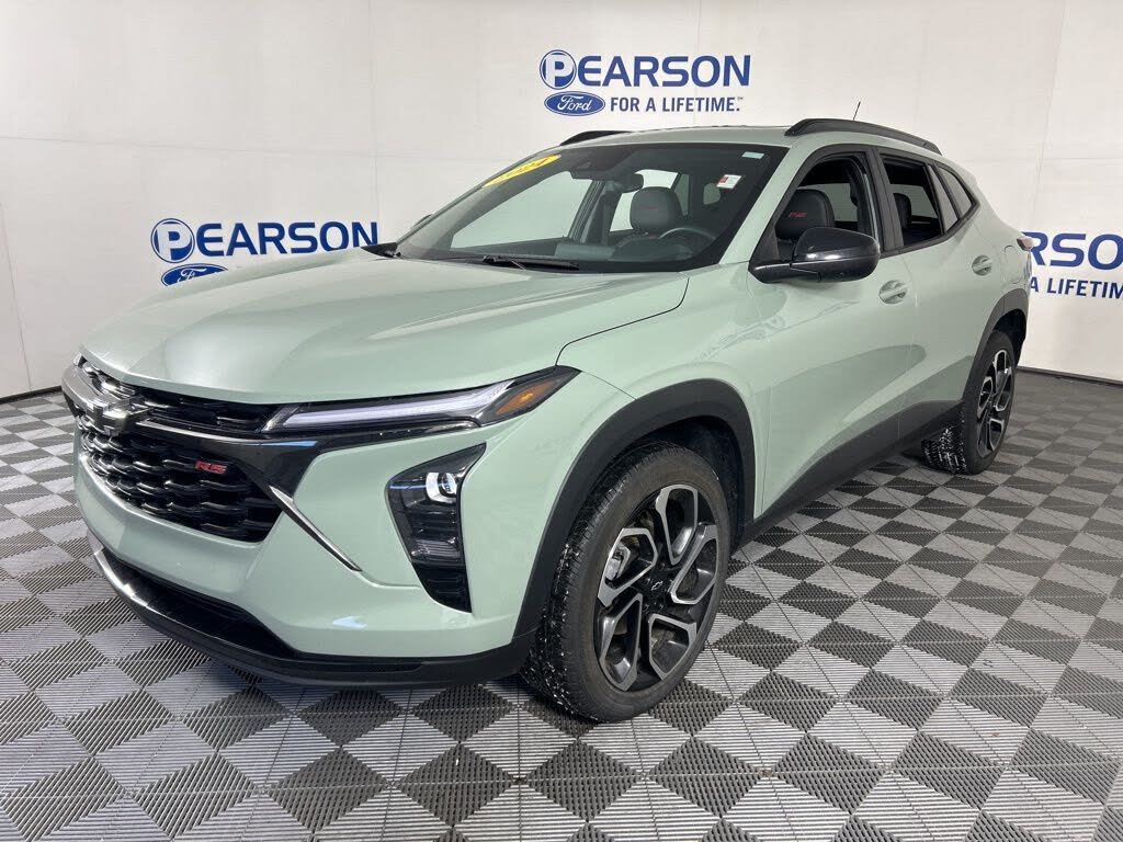 2024 Chevrolet Trax RS with 2RS FWD