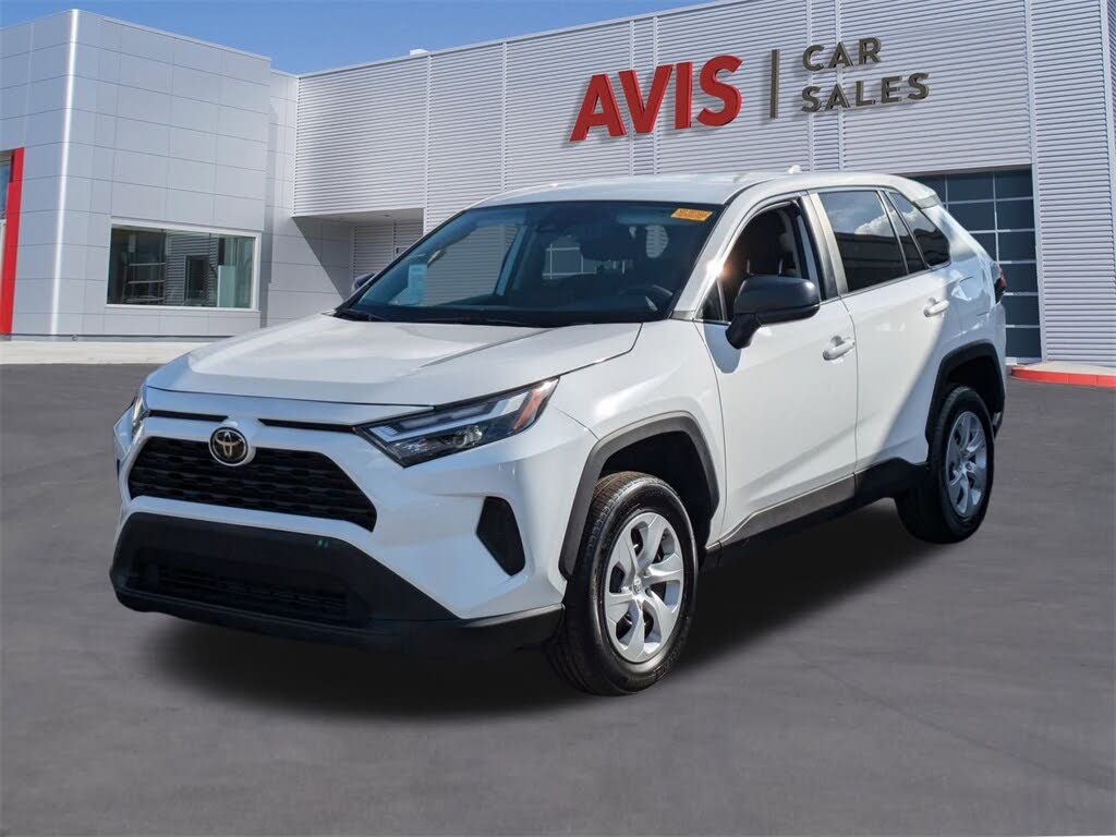 2024 Toyota RAV4 LE FWD