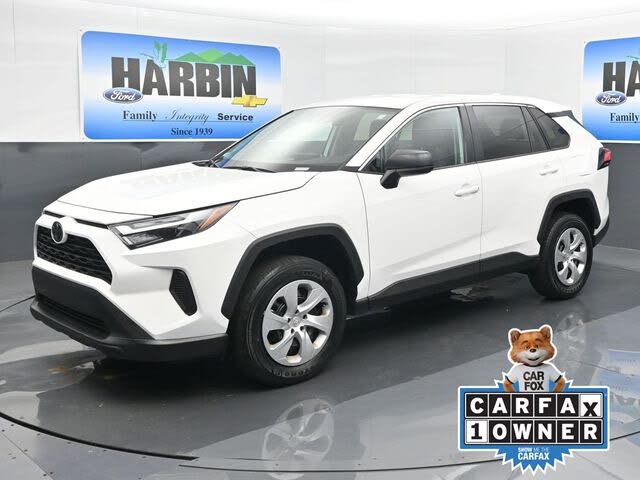 2024 Toyota RAV4 LE FWD