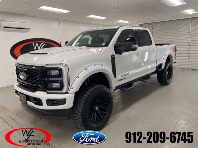 2025 Ford F-250 Super Duty Lariat Crew Cab 4WD