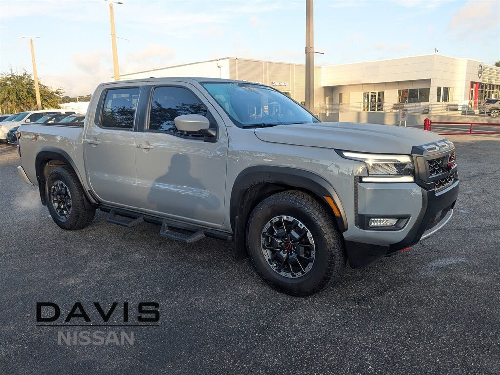 2025 Nissan Frontier PRO-X Crew Cab RWD