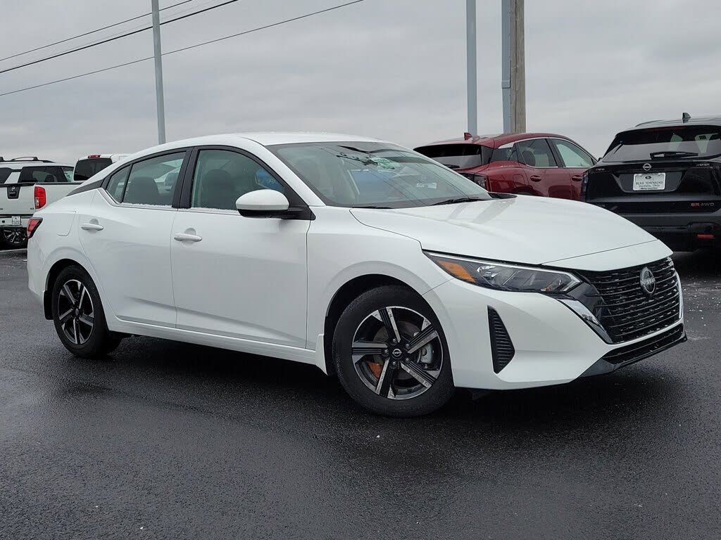 2025 Nissan Sentra SV FWD