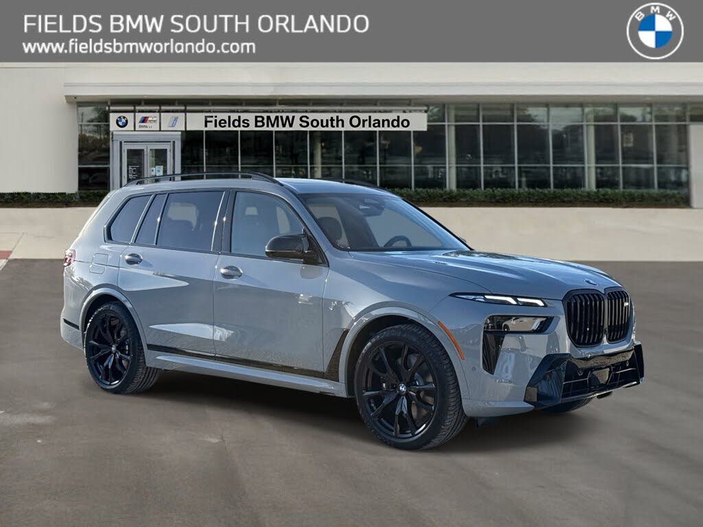 2026 BMW X7 M60i AWD