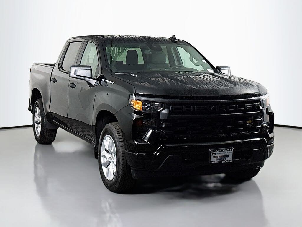 2026 Chevrolet Silverado 1500 Custom Crew Cab 4WD