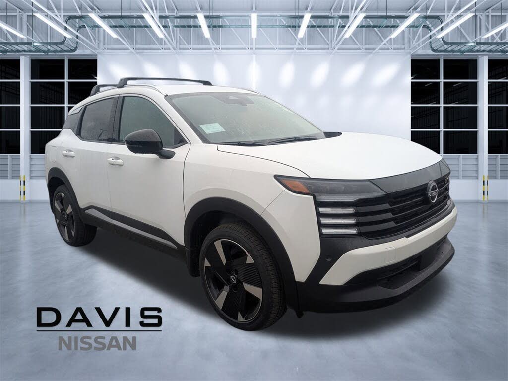 2026 Nissan Kicks SR FWD