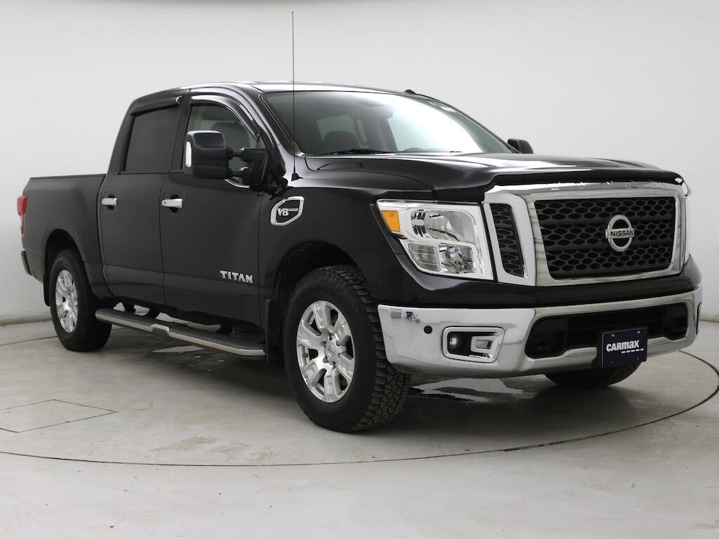 2017 Nissan Titan SV Crew Cab 4WD