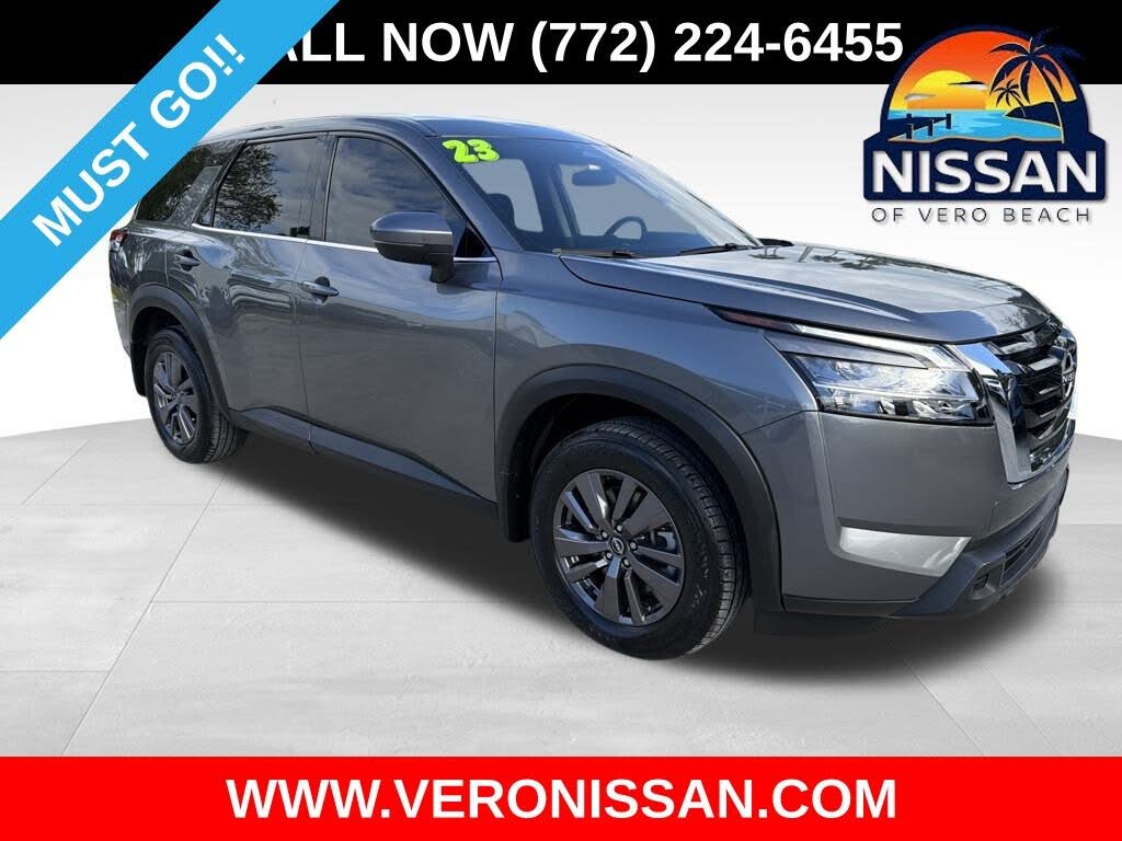 2022 Nissan Pathfinder S FWD