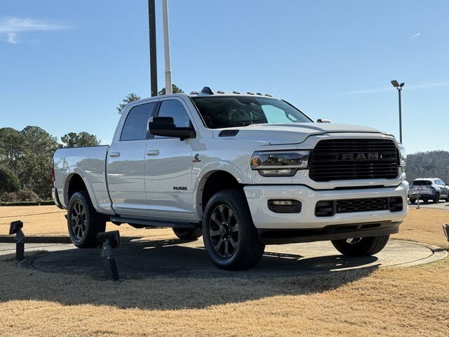 2022 RAM 3500 Laramie Crew Cab 4WD