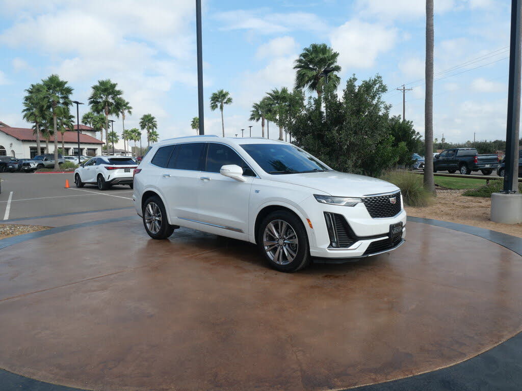 2023 Cadillac XT6 Premium Luxury FWD