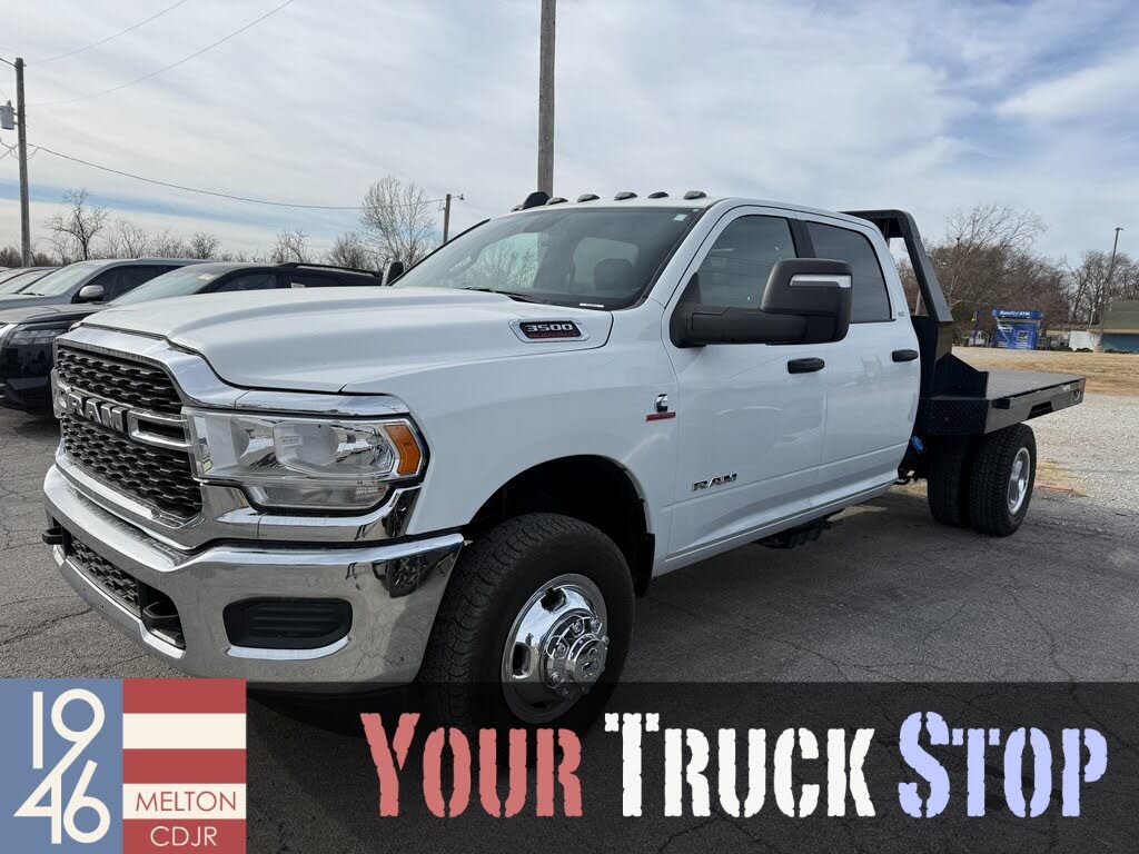 2024 RAM 3500 Chassis SLT Crew Cab LB DRW 4WD