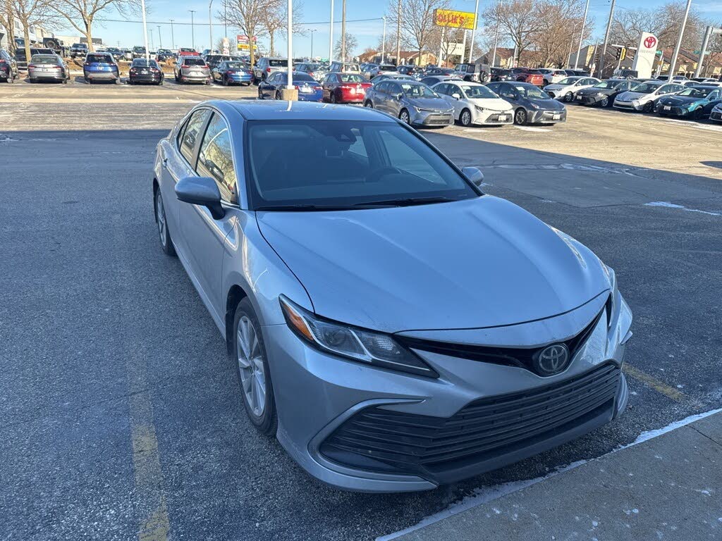 2024 Toyota Camry LE FWD