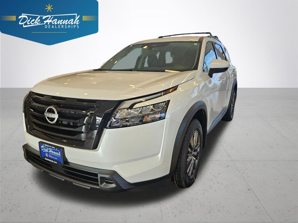 2025 Nissan Pathfinder SV 4WD
