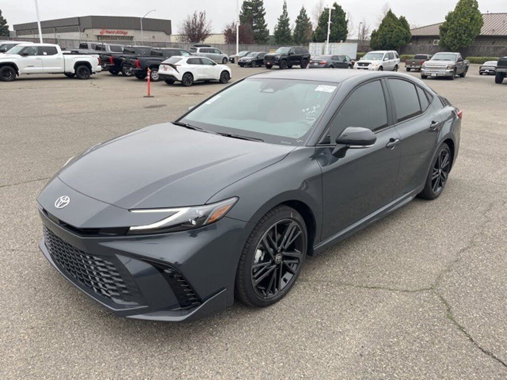 2025 Toyota Camry XSE FWD