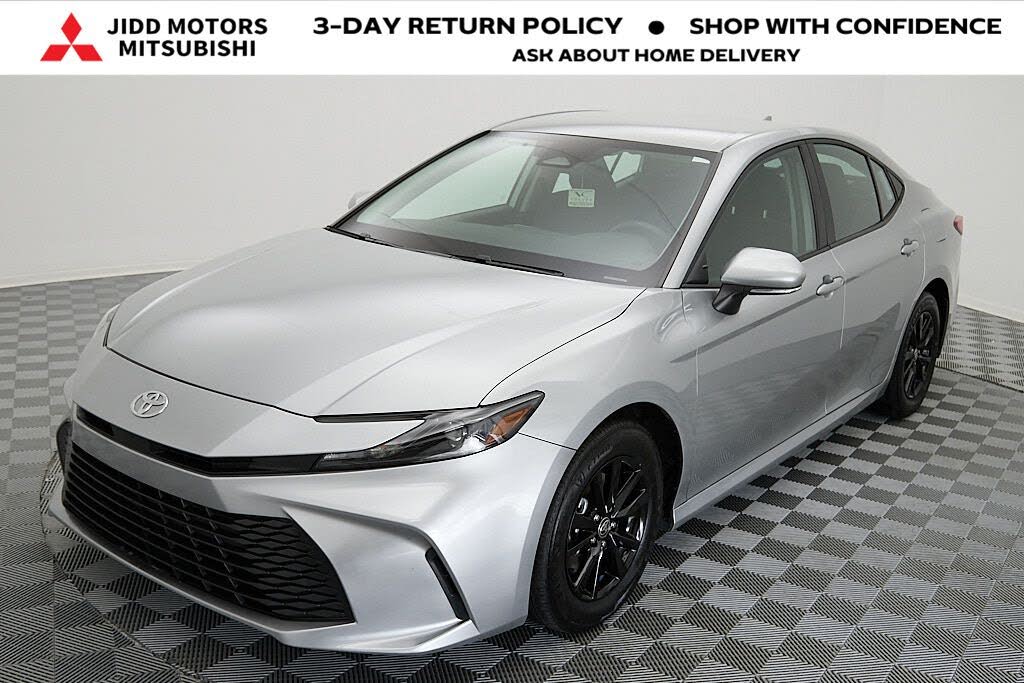 2025 Toyota Camry LE FWD