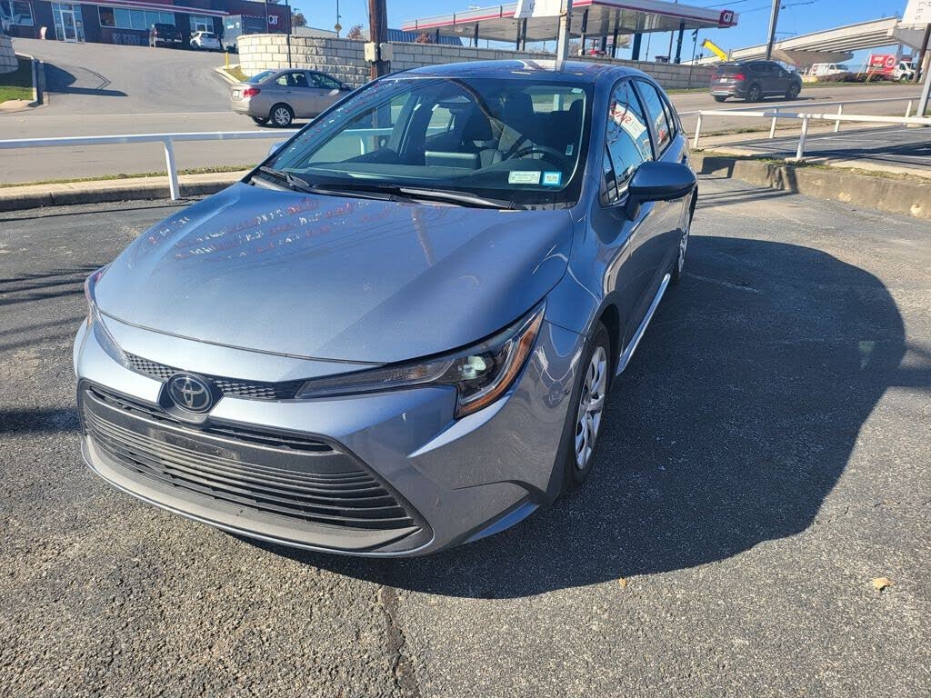 2024 Toyota Corolla LE FWD