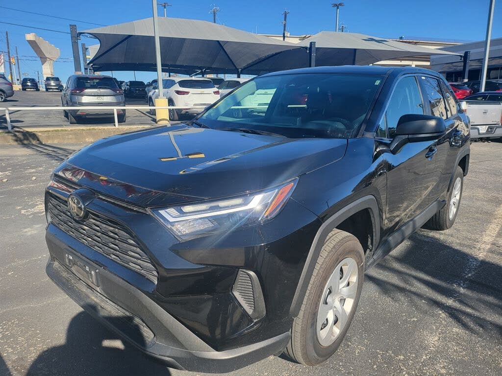 2024 Toyota RAV4 LE AWD