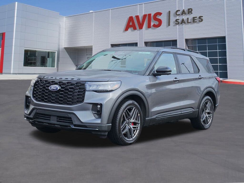 2025 Ford Explorer ST-Line AWD