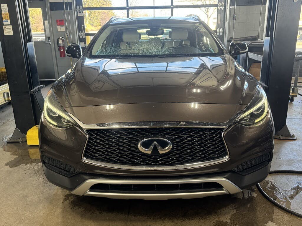2019 INFINITI QX30 Luxe AWD