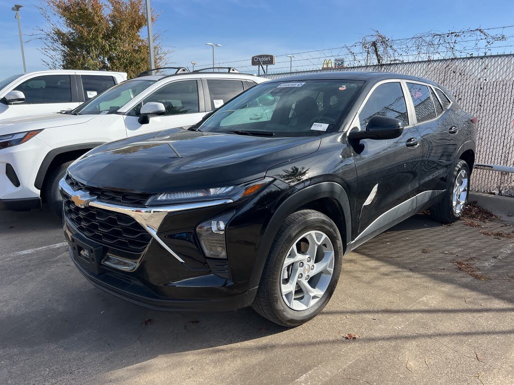 2024 Chevrolet Trax LS FWD