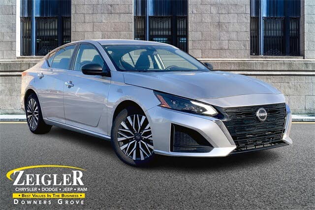 2024 Nissan Altima 2.5 SV FWD