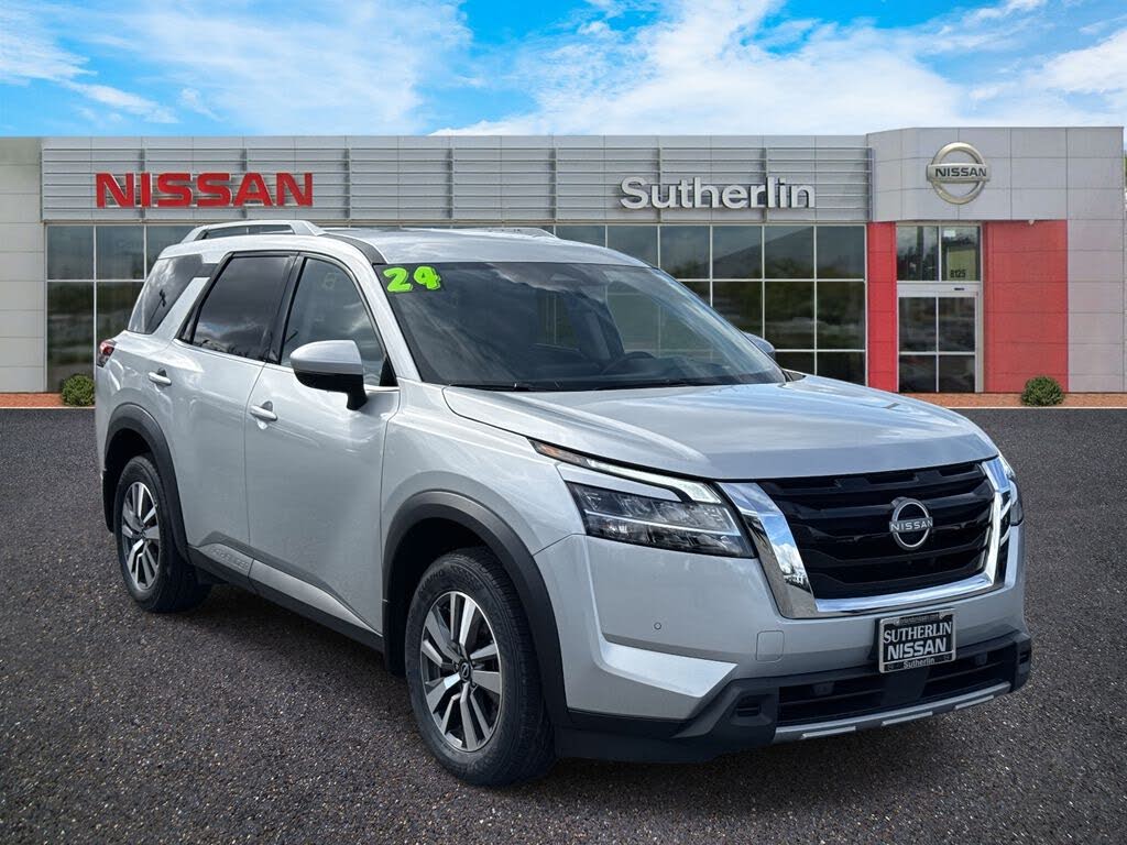 2024 Nissan Pathfinder SL 4WD