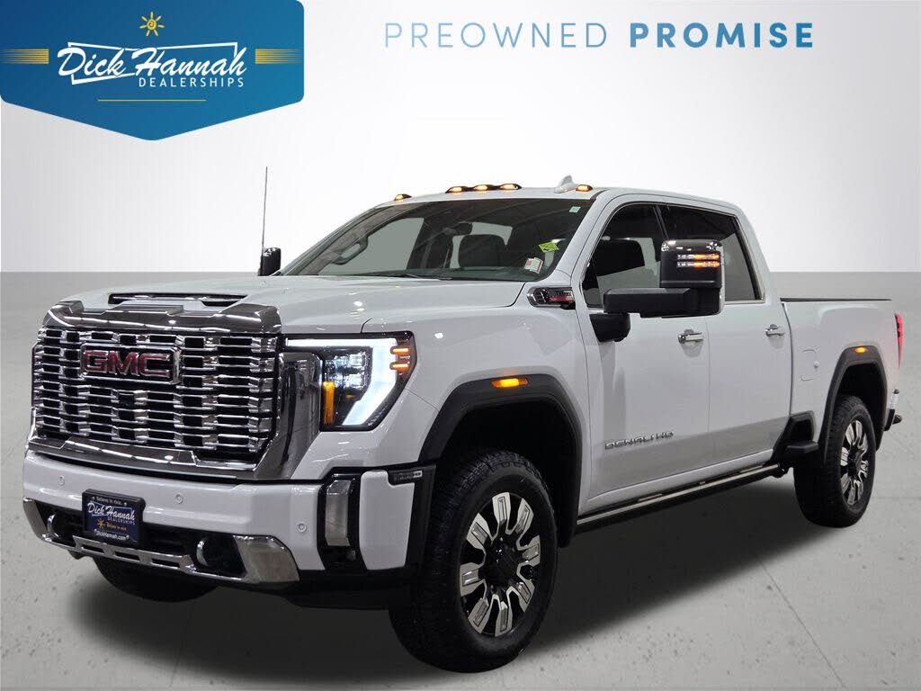 2025 GMC Sierra 3500HD Denali Crew Cab 4WD