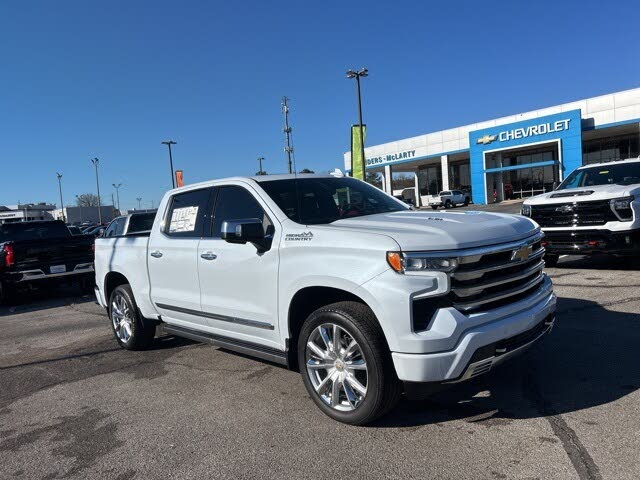 2026 Chevrolet Silverado 1500 High Country Crew Cab 4WD