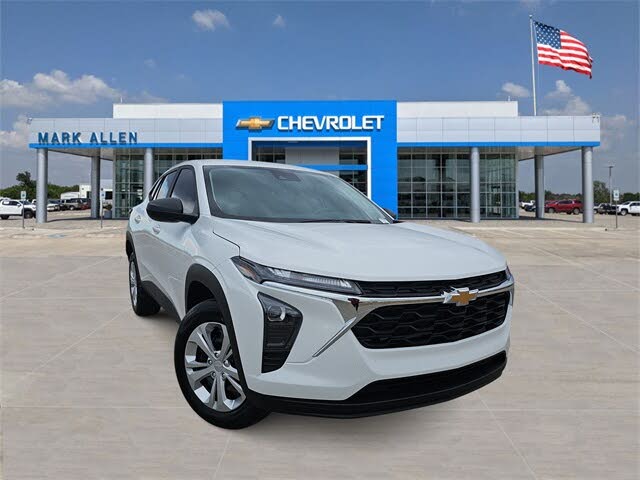 2026 Chevrolet Trax LS FWD