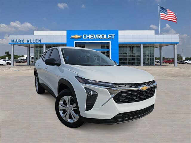 2026 Chevrolet Trax LS FWD