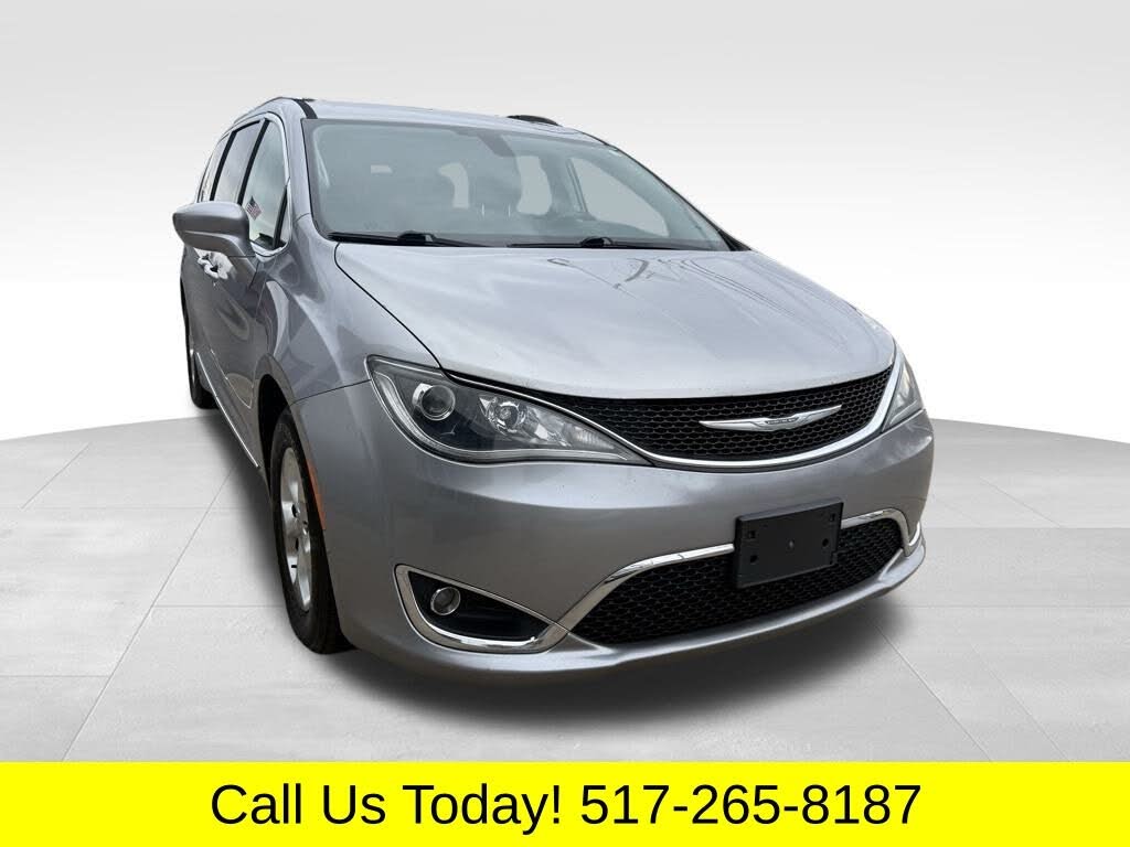 2017 Chrysler Pacifica Touring L Plus FWD