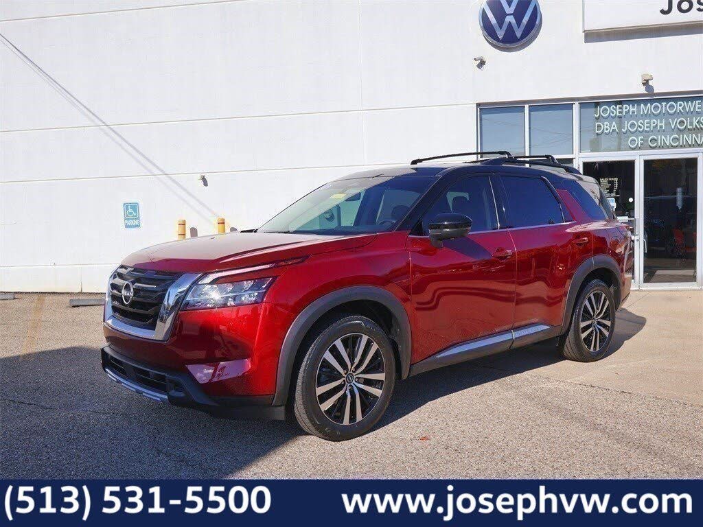 2023 Nissan Pathfinder Platinum 4WD