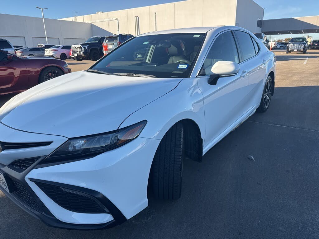 2023 Toyota Camry SE FWD