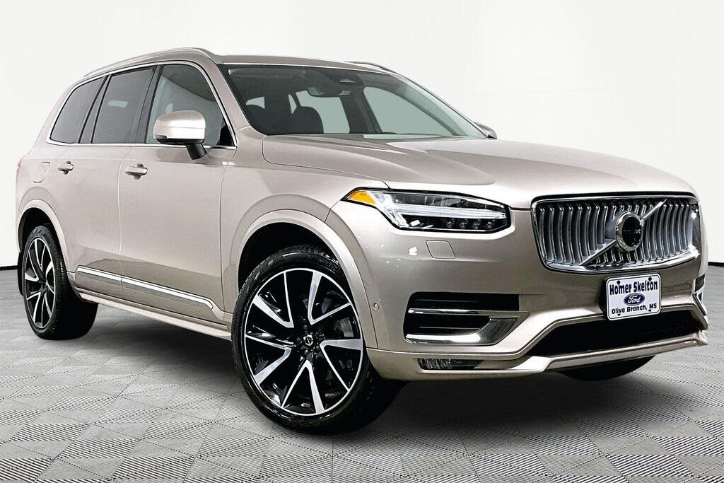 2024 Volvo XC90 B6 Plus Bright Theme 7-Passenger AWD