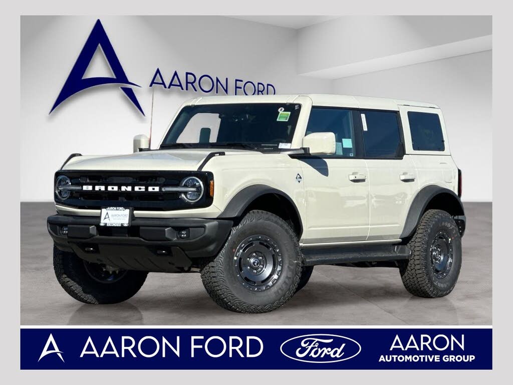 2025 Ford Bronco Outer Banks 4-Door 4WD