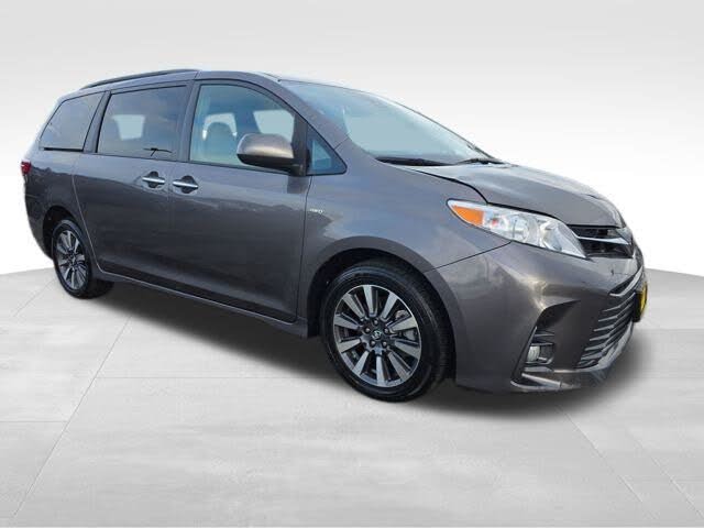 2018 Toyota Sienna XLE Premium 7-Passenger AWD