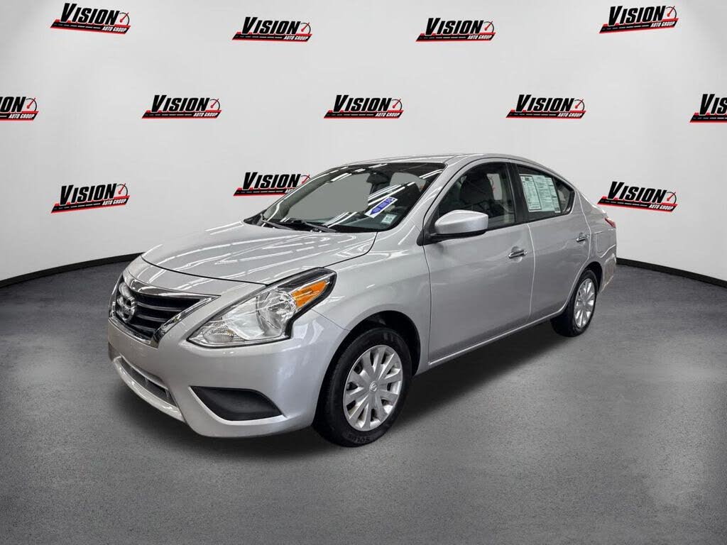 2019 Nissan Versa SV FWD