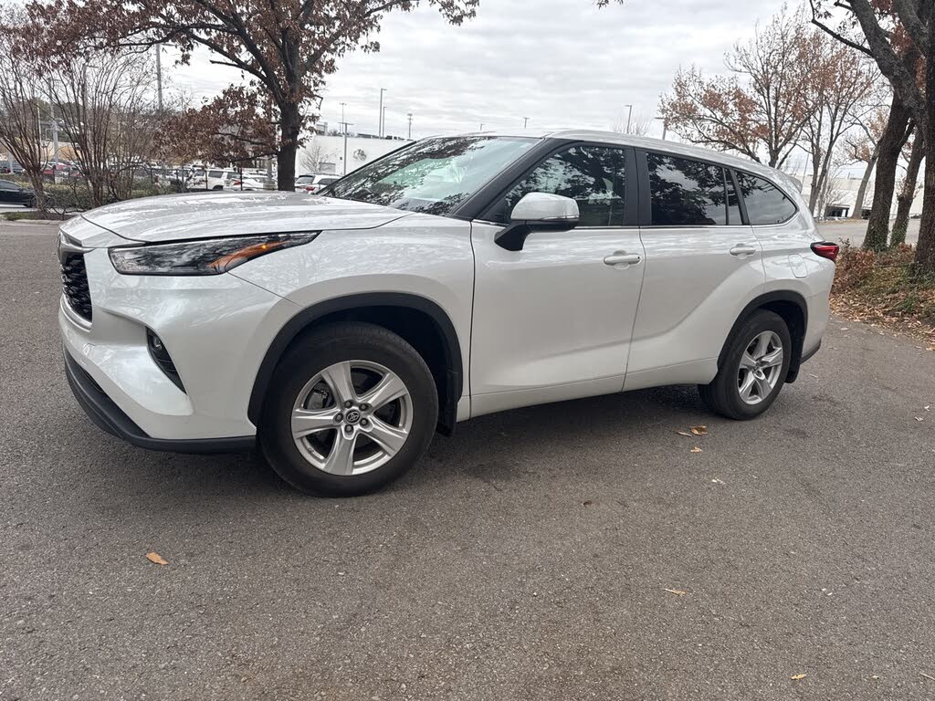 2023 Toyota Highlander LE AWD