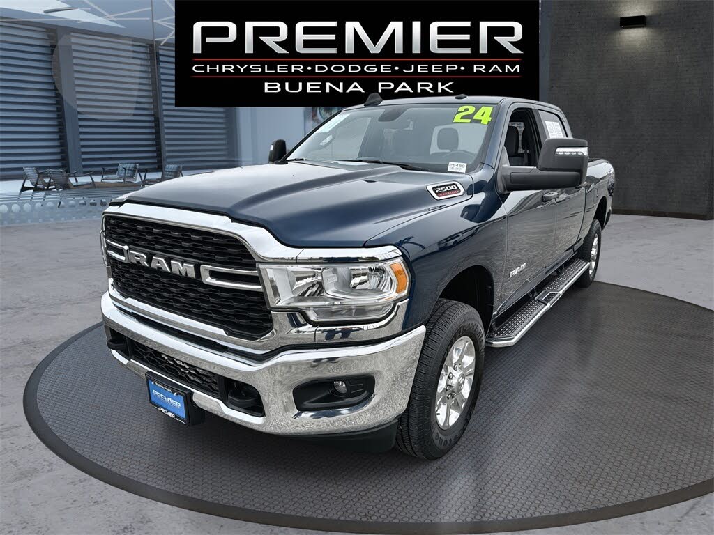 2024 RAM 2500 Big Horn Crew Cab 4WD