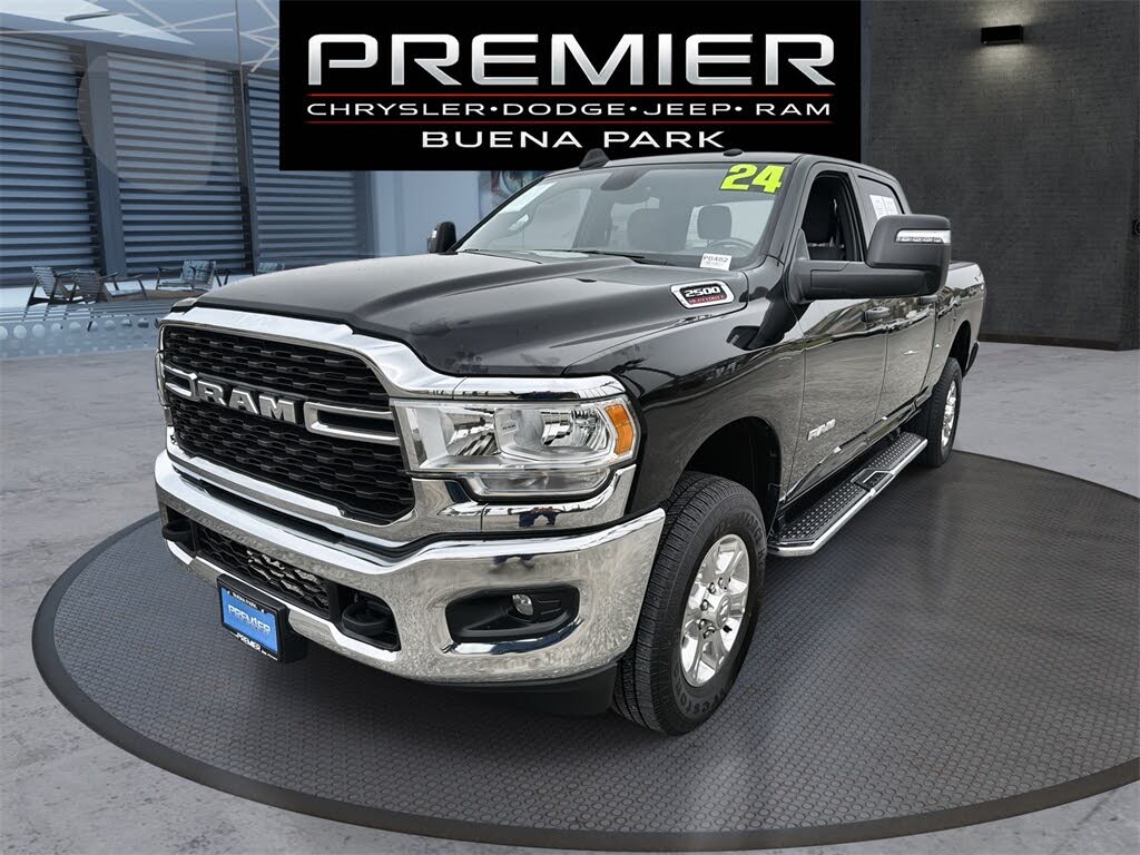 2024 RAM 2500 Big Horn Crew Cab 4WD
