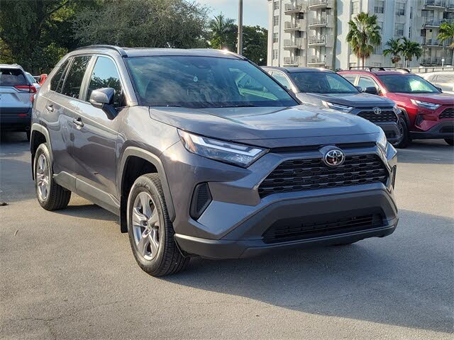 2024 Toyota RAV4 XLE FWD