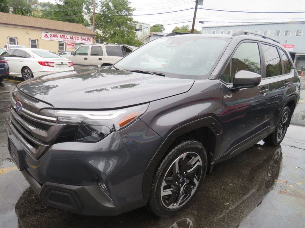 2025 Subaru Forester Hybrid Premium AWD