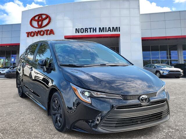 2025 Toyota Corolla LE FWD